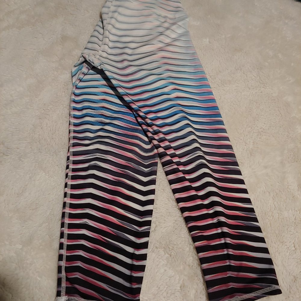 Athleta Striped Capri Leggings Women's Size small